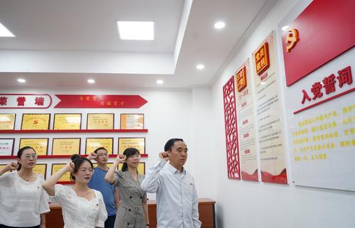 4f96b5b92debc97d6dbc69556938c5d5.jpg binary_middle (5).jpg