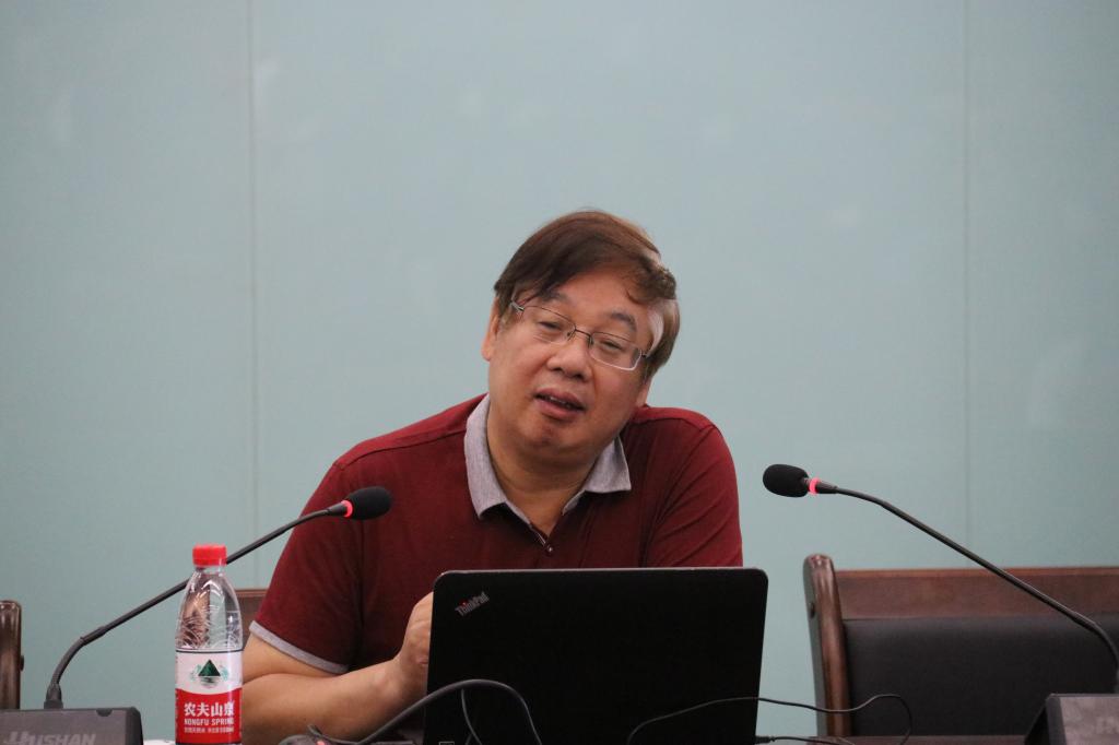 北京邮电大学计算机学院马华东北京邮电大学马华东教授来校交流并作